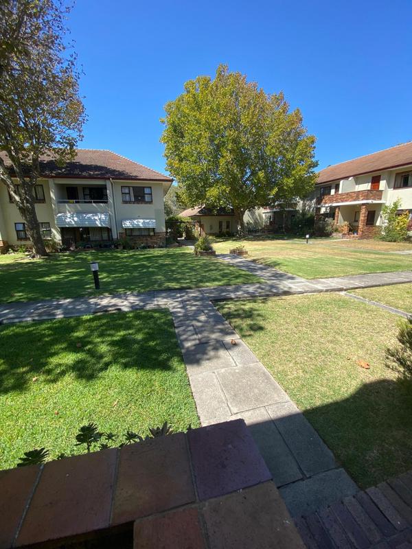 To Let 2 Bedroom Property for Rent in Kenilworth Western Cape